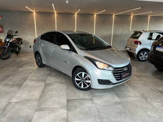 HYUNDAI HB20S 1.6 COMFORT PLUS 16V FLEX 4P AUTOMÁTICO